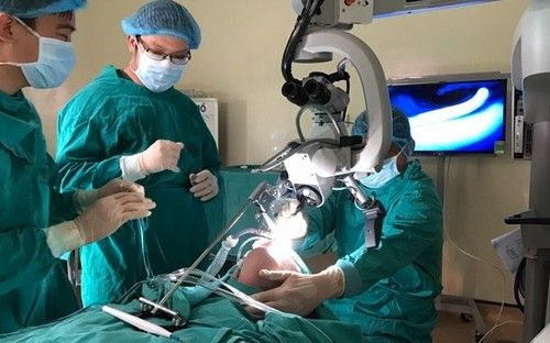 Khàn tiếng kéo dài coi chừng ung thư thanh quản
